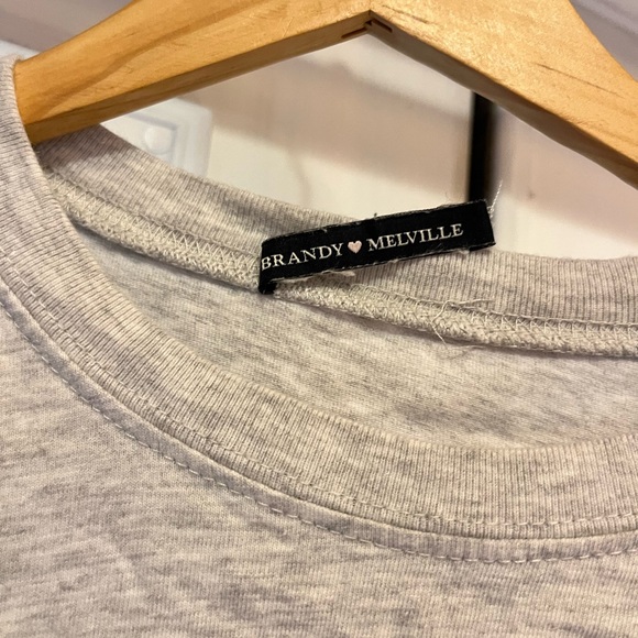 Brandy Melville top - Picture 3 of 3